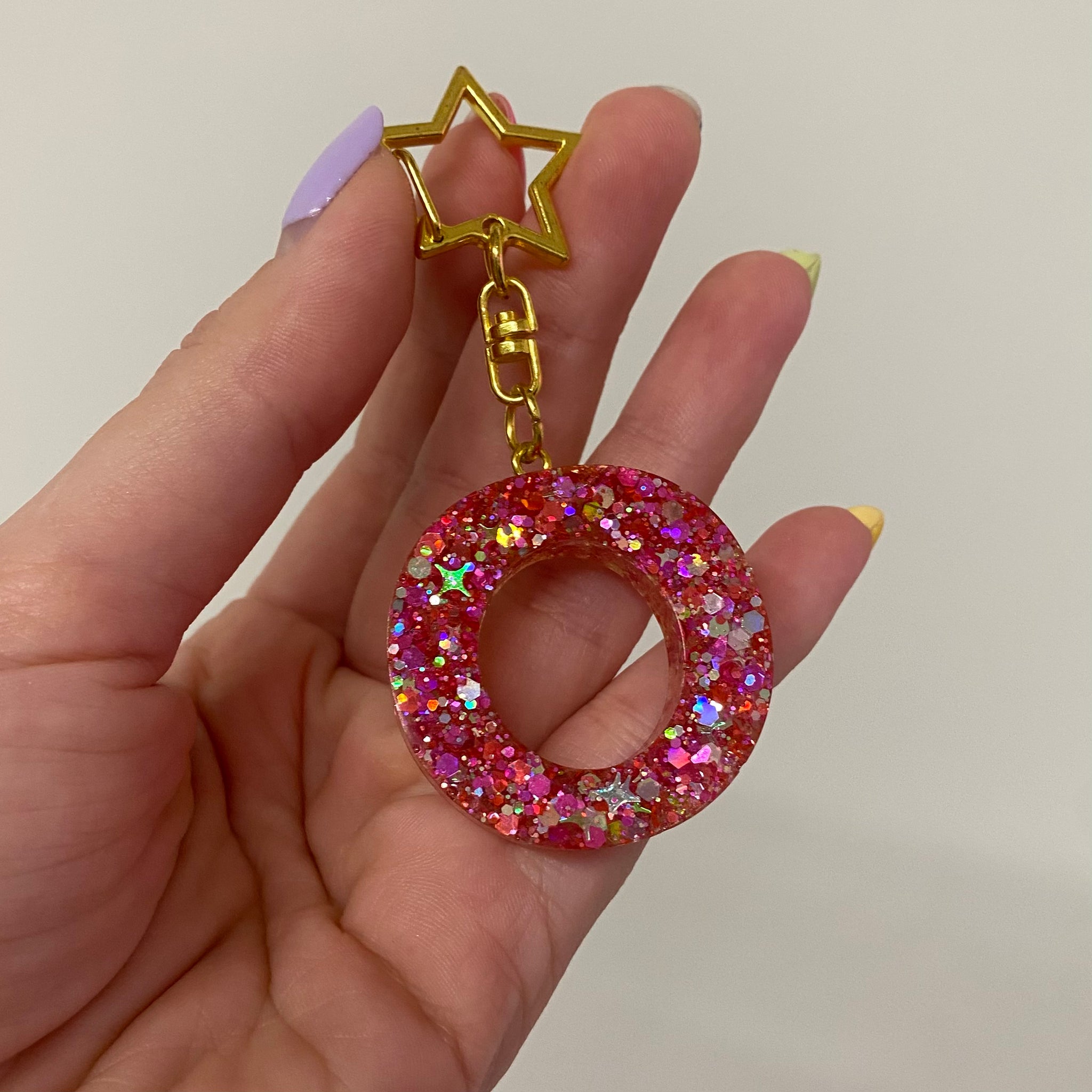 Hot Pink "O" With Star Chain